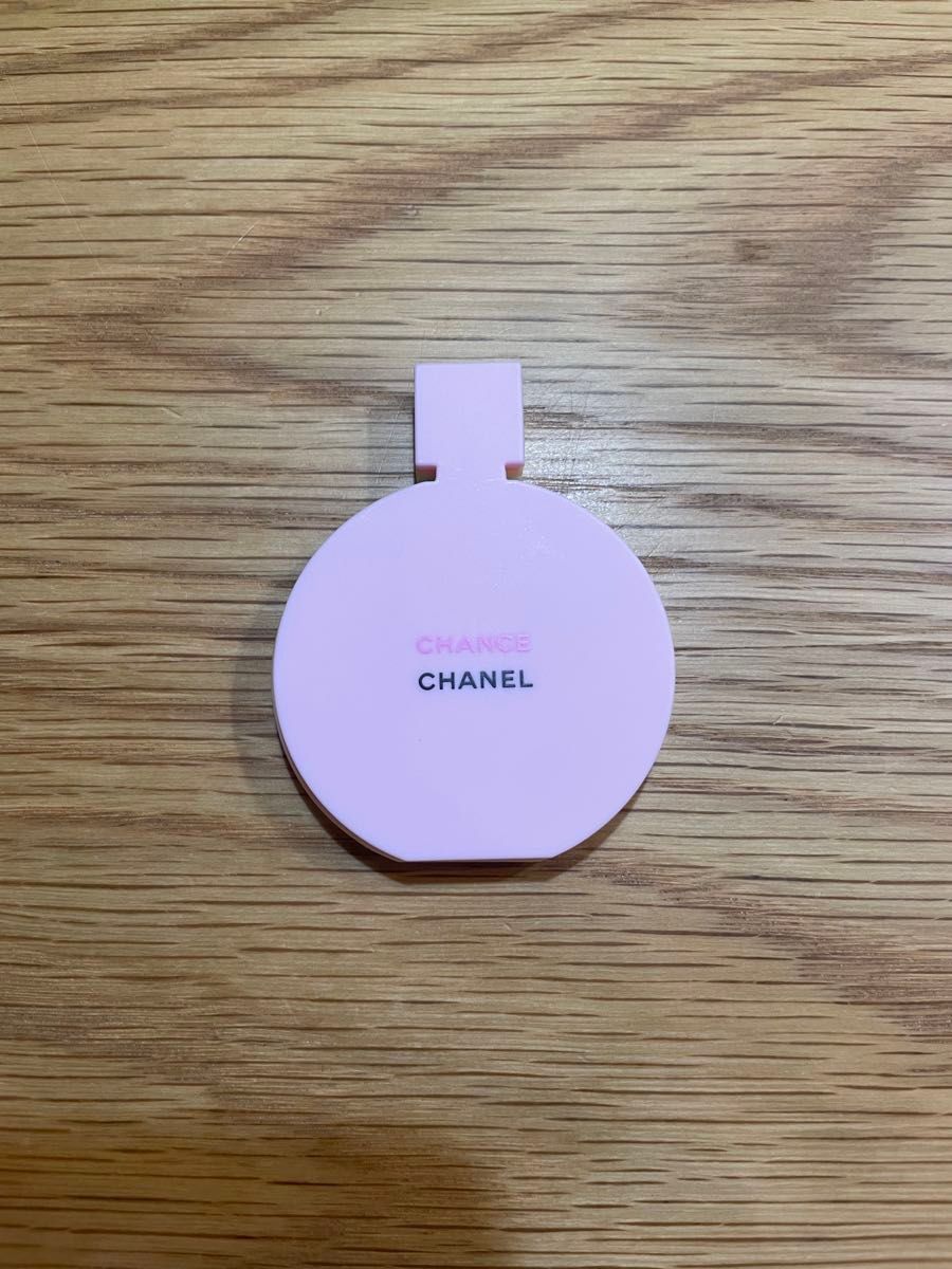 CHANEL チャンス　ミラー　ノベルティ　箱入り