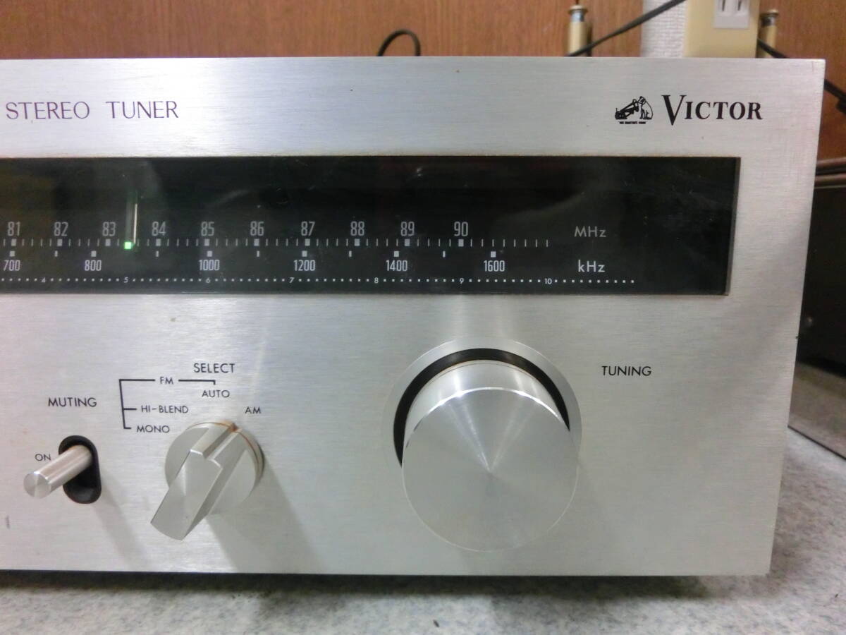 〇中古品 保管品 通電のみ確認済み VICTOR ビクター AM/FM ステレオチューナー オーディオ機器 JT-V31/激安1円スタートの画像3