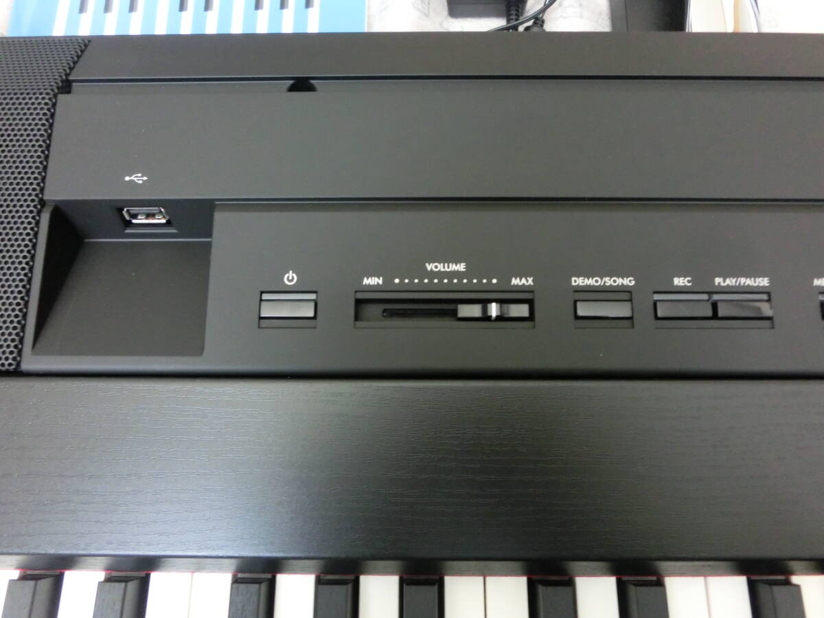 美品 中古品 保管品 動作確認済 YAMAHA ヤマハ DIGITAL PIANO 電子ピアノ P-525B 2023年製/激安1円スタートの画像9