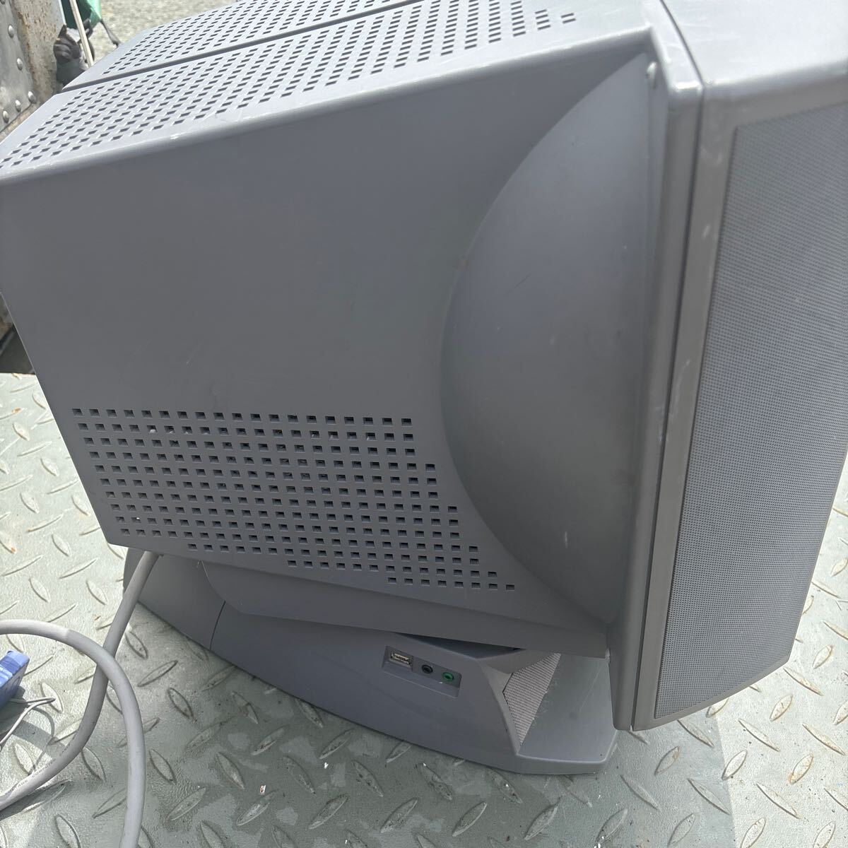 SONY ソニー トリニトロンカラーコンピューターディスプレイ CPD-17MS 98製 1-6月期 ブラウン管 ジャンク QW2815 XQ40405の画像4