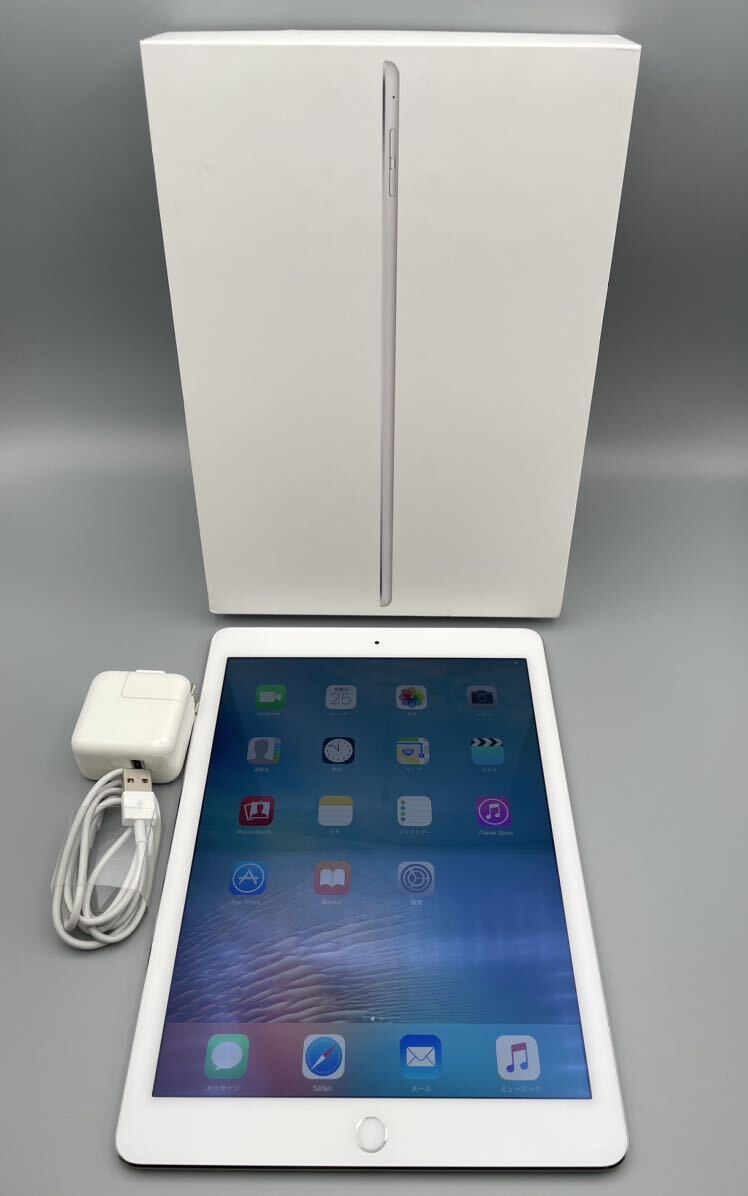 【美品】iPad Air2 Wi-Fi＋Cellularモデル 16GB A1567 シルバー docomo 〇判定 動作品 初期化済みの画像1