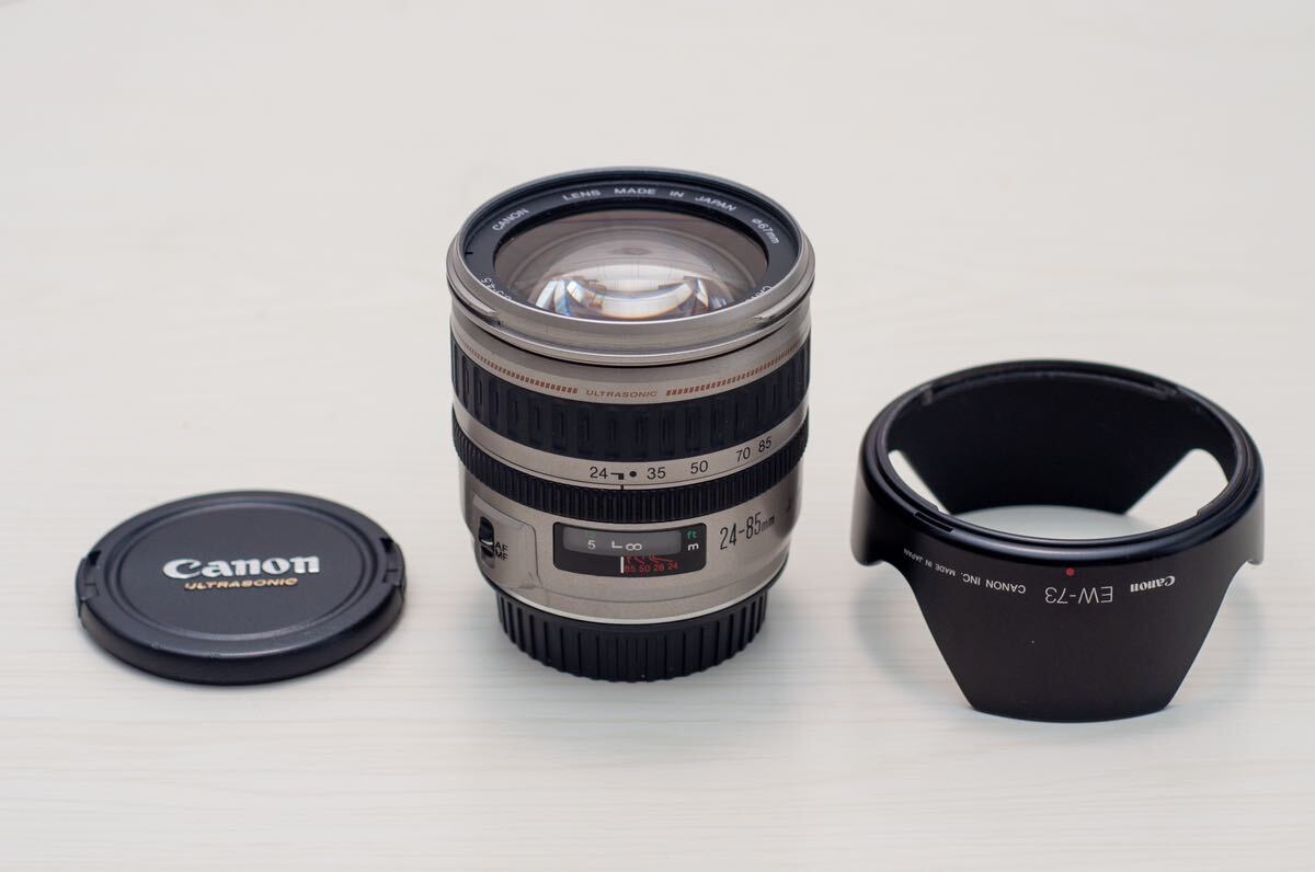 中古品 キヤノン Canon EF24-85mm F3.5-4.5 USM 純正レンズフード付きの画像1