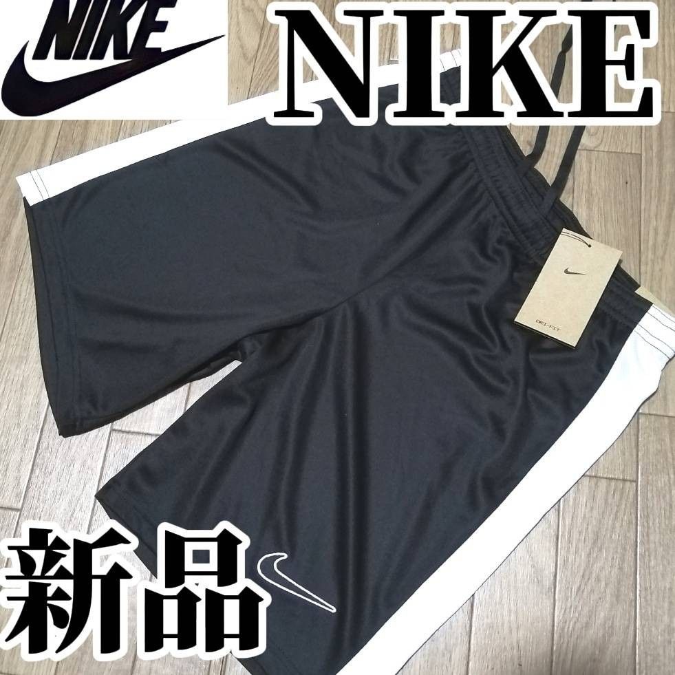 【希少残りわずか】値下げ不可　値上げ予定　新品　NIKE　ナイキ　メンズ　上下セット　Lサイズ　Tシャツ　ハーフパンツ　黒　