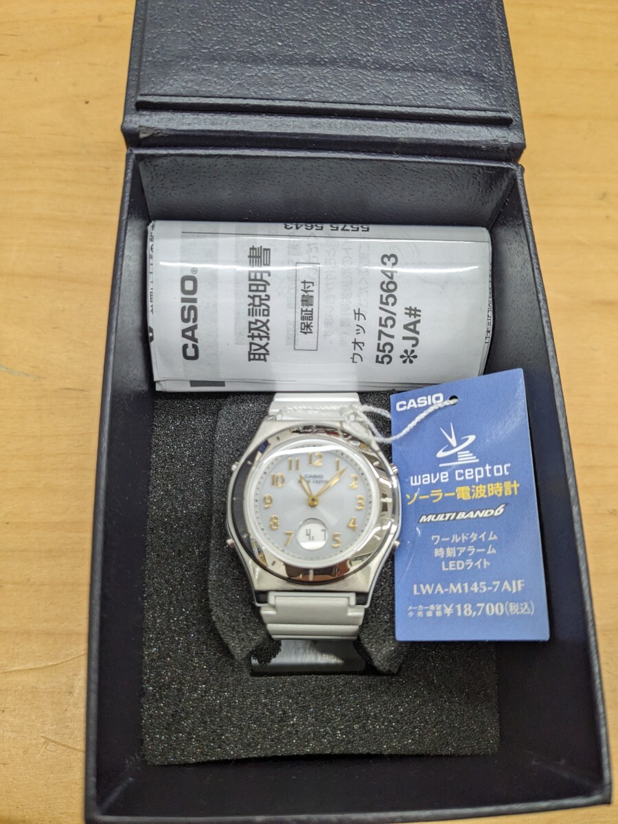 【c395】【未使用品・稼働品】 CASIO カシオ ウェーブセプター マルチバンド6 電波ソーラー ホワイト 腕時計 LWA-M145の画像1