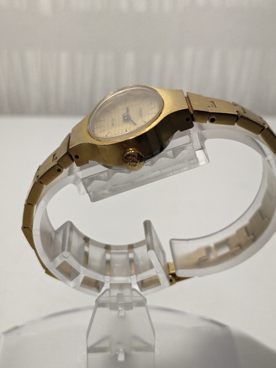 【F473】【稼働品】 TISSOT ティソ 手巻き 腕時計 ゴールドカラー 2針 アンティーク ヴィンテージ レディースの画像3