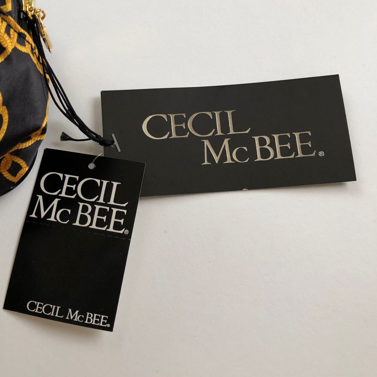 新品未使用■CECIL Mc BEE  セシルマクビー■チェーン柄ポーチ  化粧ポーチ  小物入れ  レア