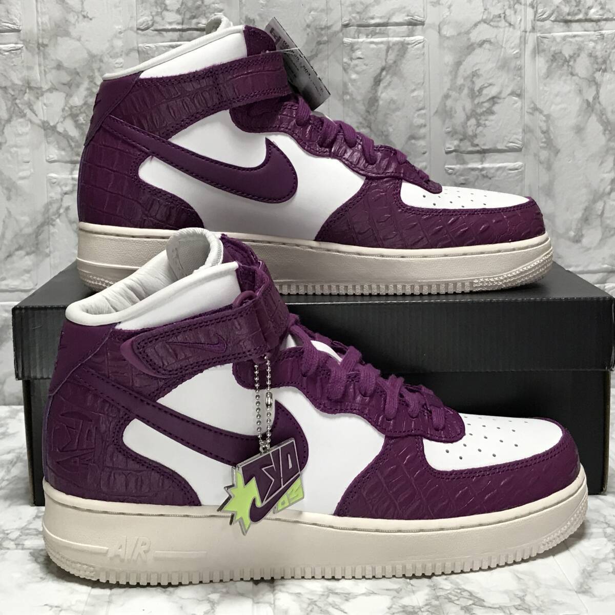 【新品/箱付】メンズ27.5cm★NIKE WMNS AIR FORCE 1'07 MID LX（ナイキ エア フォース 1 '07 ＭID LX）パープル/ホワイトの画像3