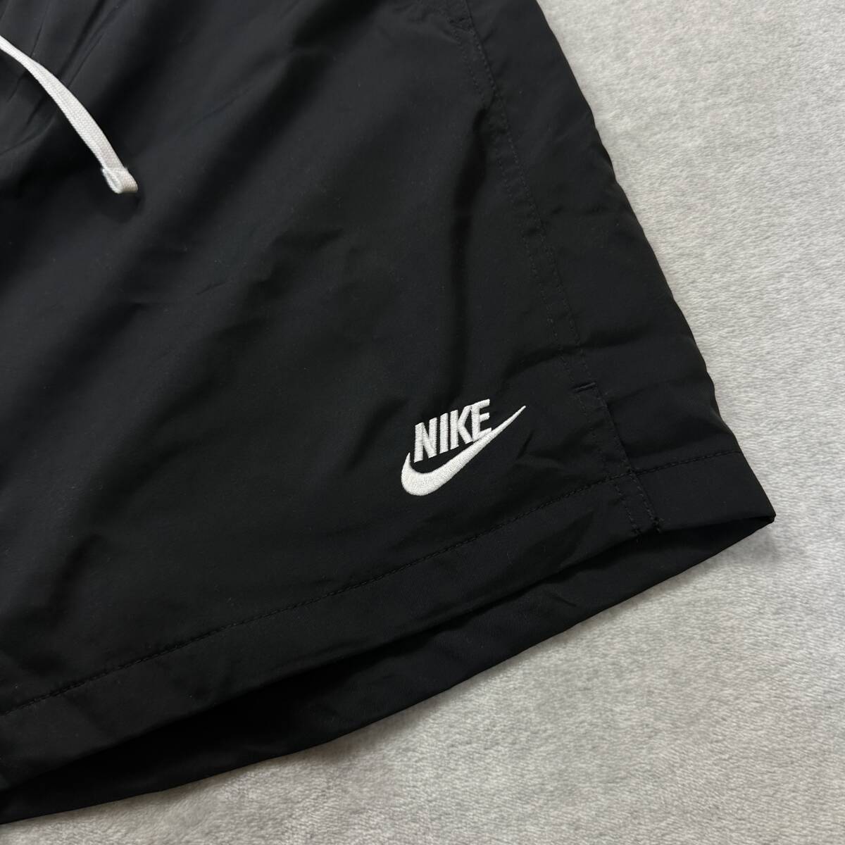 新品未使用 NIKE 2XLサイズ ナイキ セットアップ Tシャツ ハーフパンツ カットソー 人気ロゴ 定番 ショーツ ブラック 黒 水陸両用 正規品