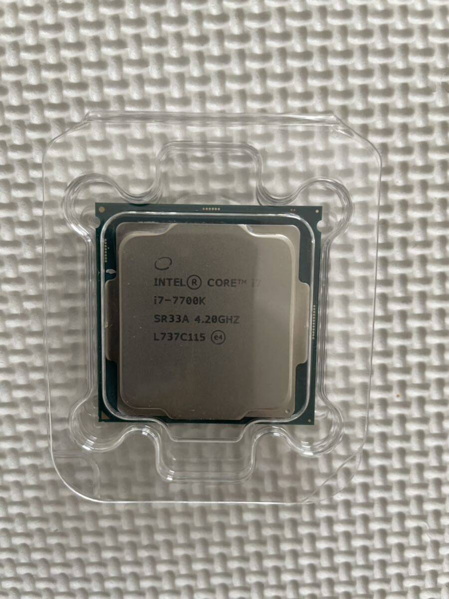 CPU Intel Core i7 7700K 4.2GHz 4コア8スレッド KabyLake _画像3