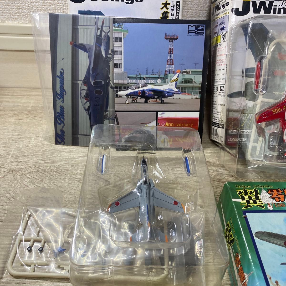 Jウィングコレクション　アクロチーム　ウィングクラブ　飛行機　フィギュア　戦闘機