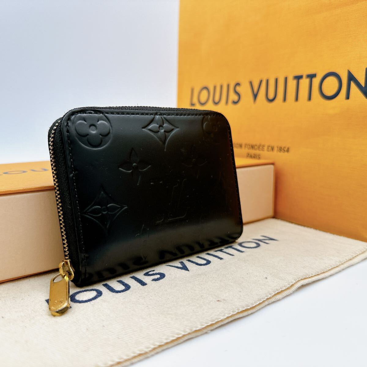 2727【極美品】LOUIS VUITTON ルイヴィトン モノグラム ヴェルニ ジッピーコインパース 小銭入れ コインケース ウォレット M63608/TS3142の画像1