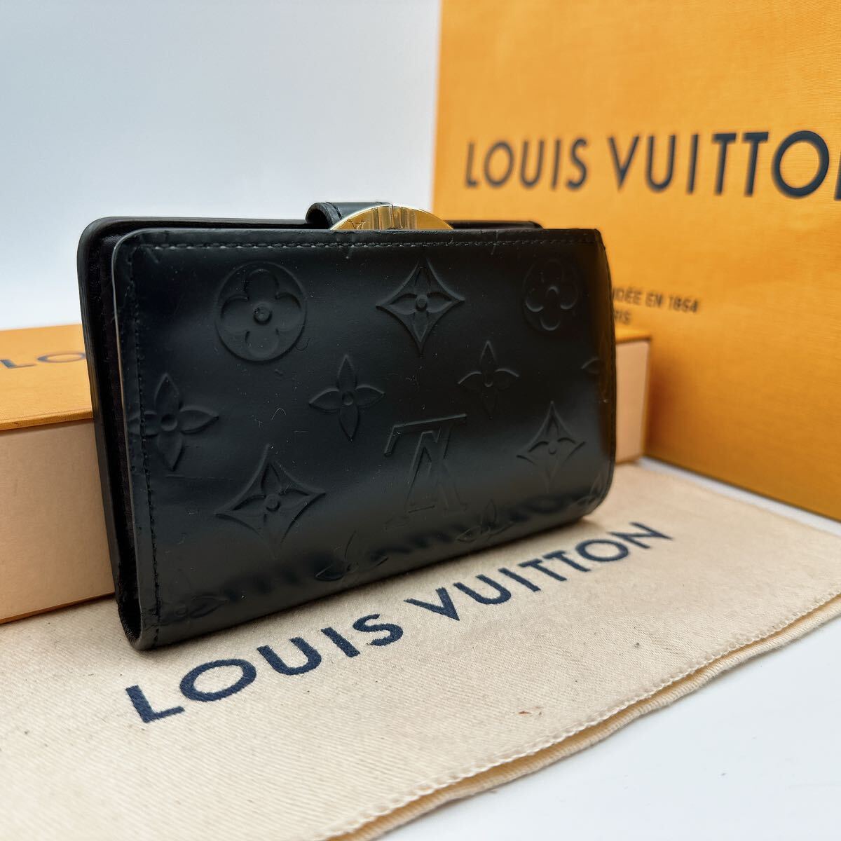 2753【美品】LOUIS VUITTON ルイヴィトン モノグラム ヴェルニ ポルトフォイユ ヴィエノワ 二つ折り財布 がま口 ウォレット M93521/MI2047の画像2