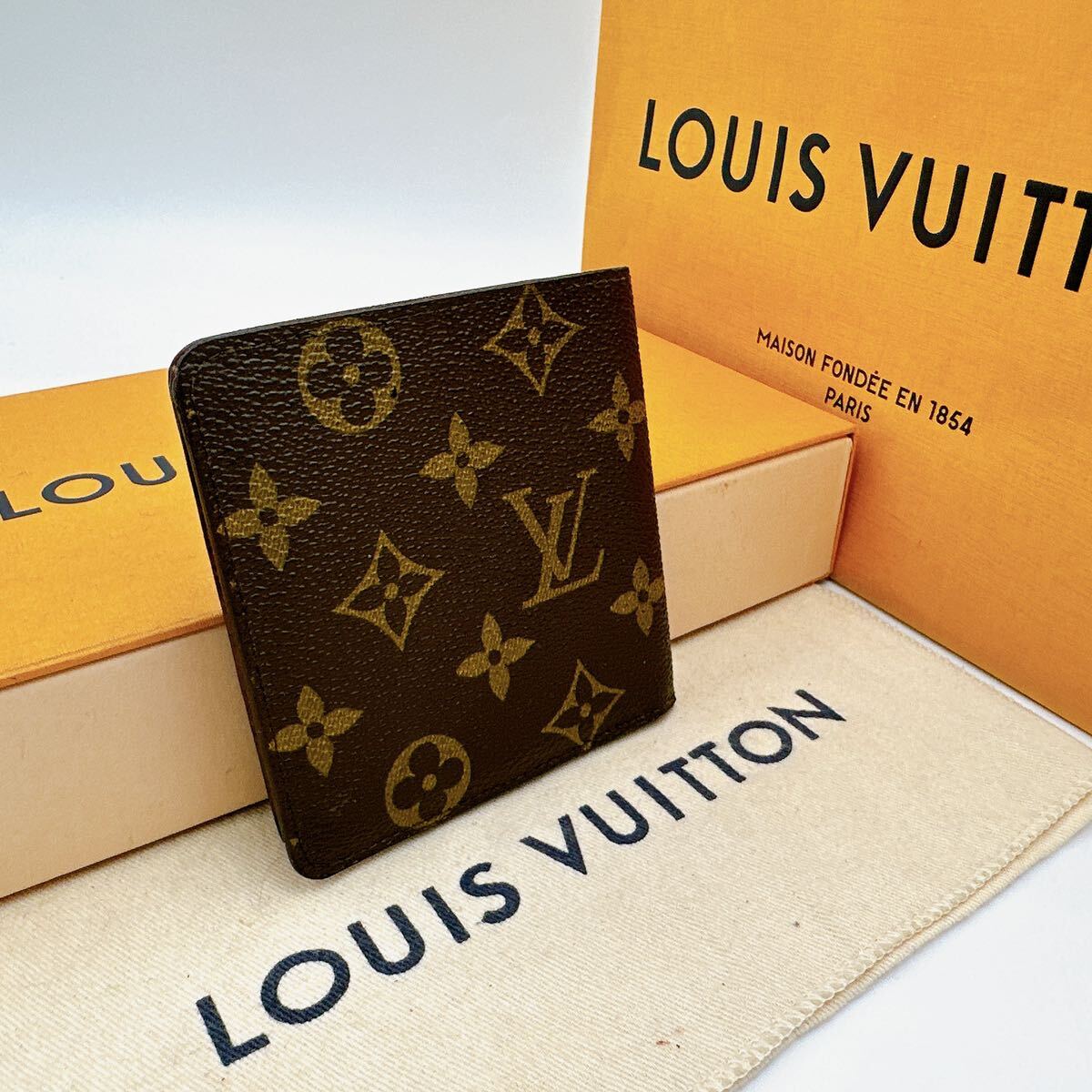 2765【ほぼ極美品】LOUIS VUITTON ルイヴィトン モノグラム ポルトビエ6 カルトクレディ 二つ折り財布 札入れ ウォレット M60929/882AN_画像2