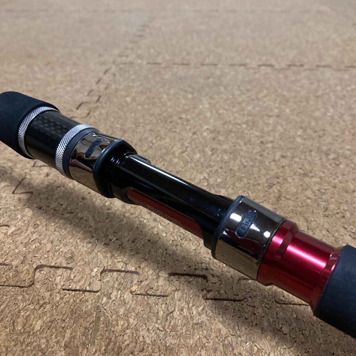 黒鯛工房 カセ筏師 THEアスリート KM JAPAN LIMITED 138/165T 黒鯛工房 カセ筏師 THEアスリート KM JAPAN LIMITED 138/165T