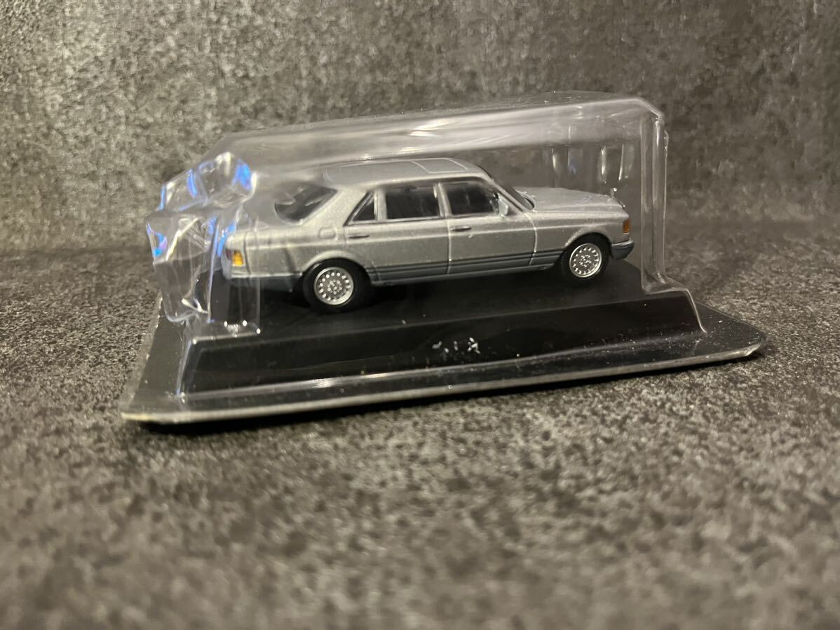 京商 1/64 Mercedes-Benz Typ 560SEL Silver/メルセデスベンツ タイプ 560SEL 銀 シルバーの画像3