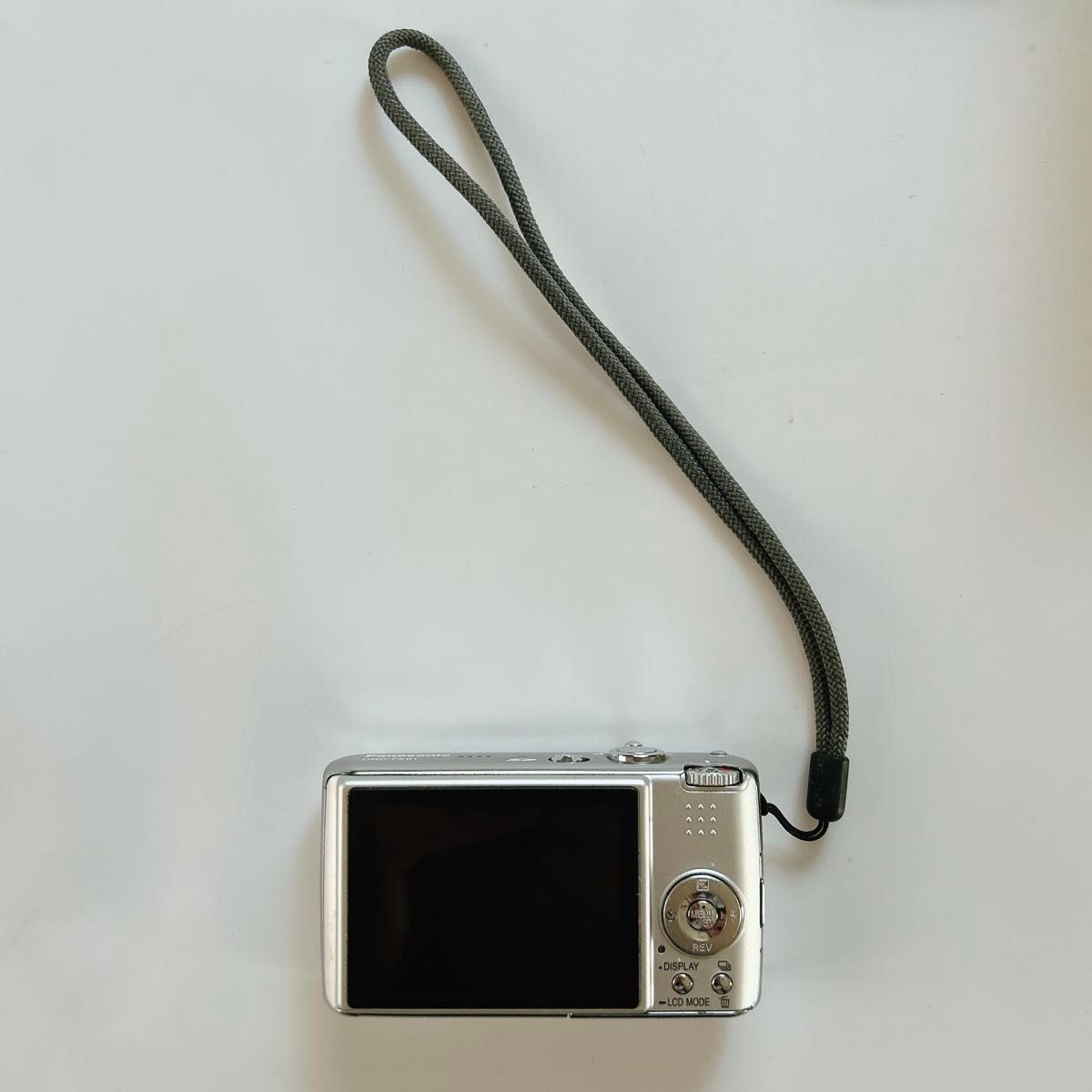 Panasonic LUMIX DMC-FX01-S パナソニック ルミックス シルバー コンパクトデジタルカメラ デジタルカメラ