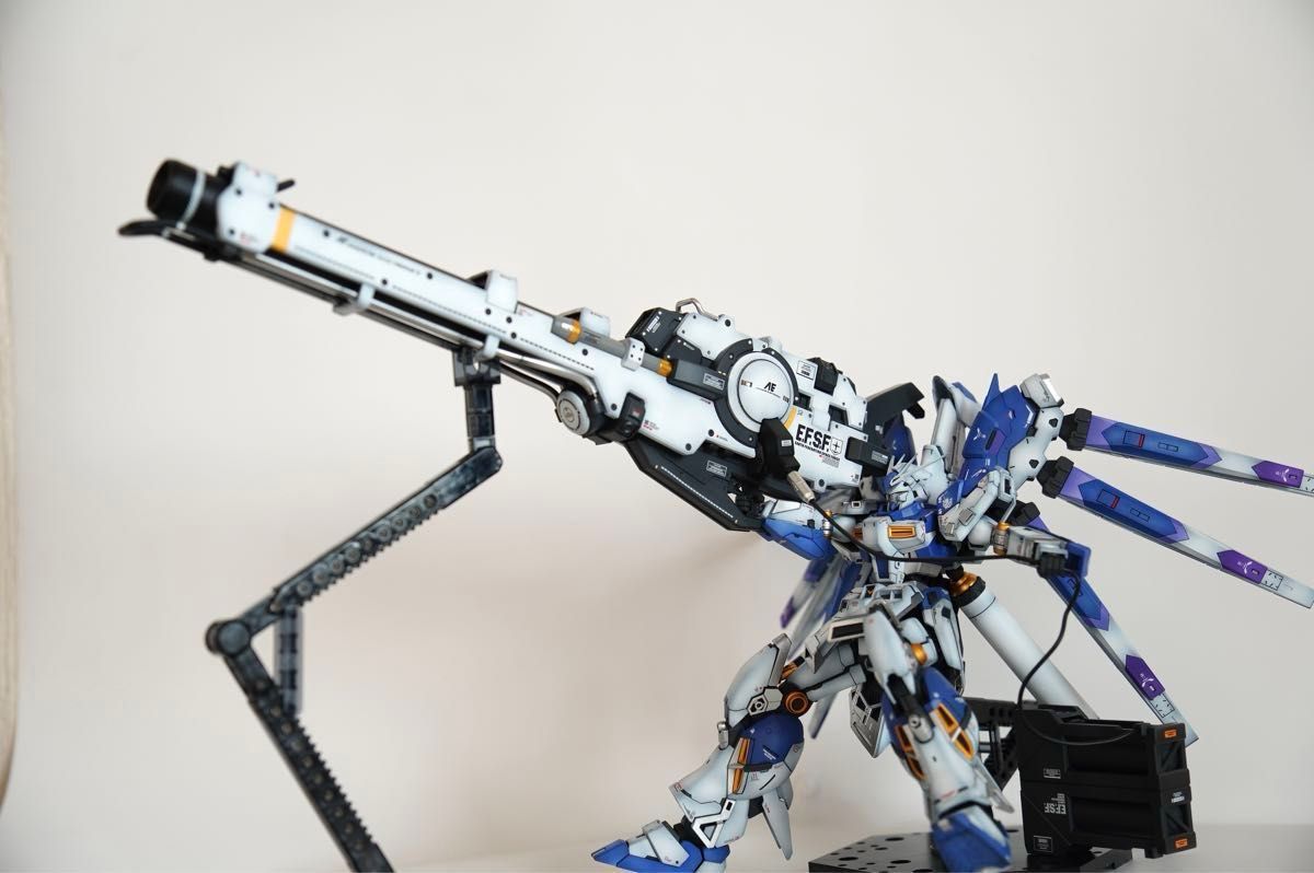 ハイニューガンダム hi νガンダム RG 塗装済 完成品 ハイパー ハイニューガンダム hi νガンダム RG 塗装済 完成品 ハイパー
