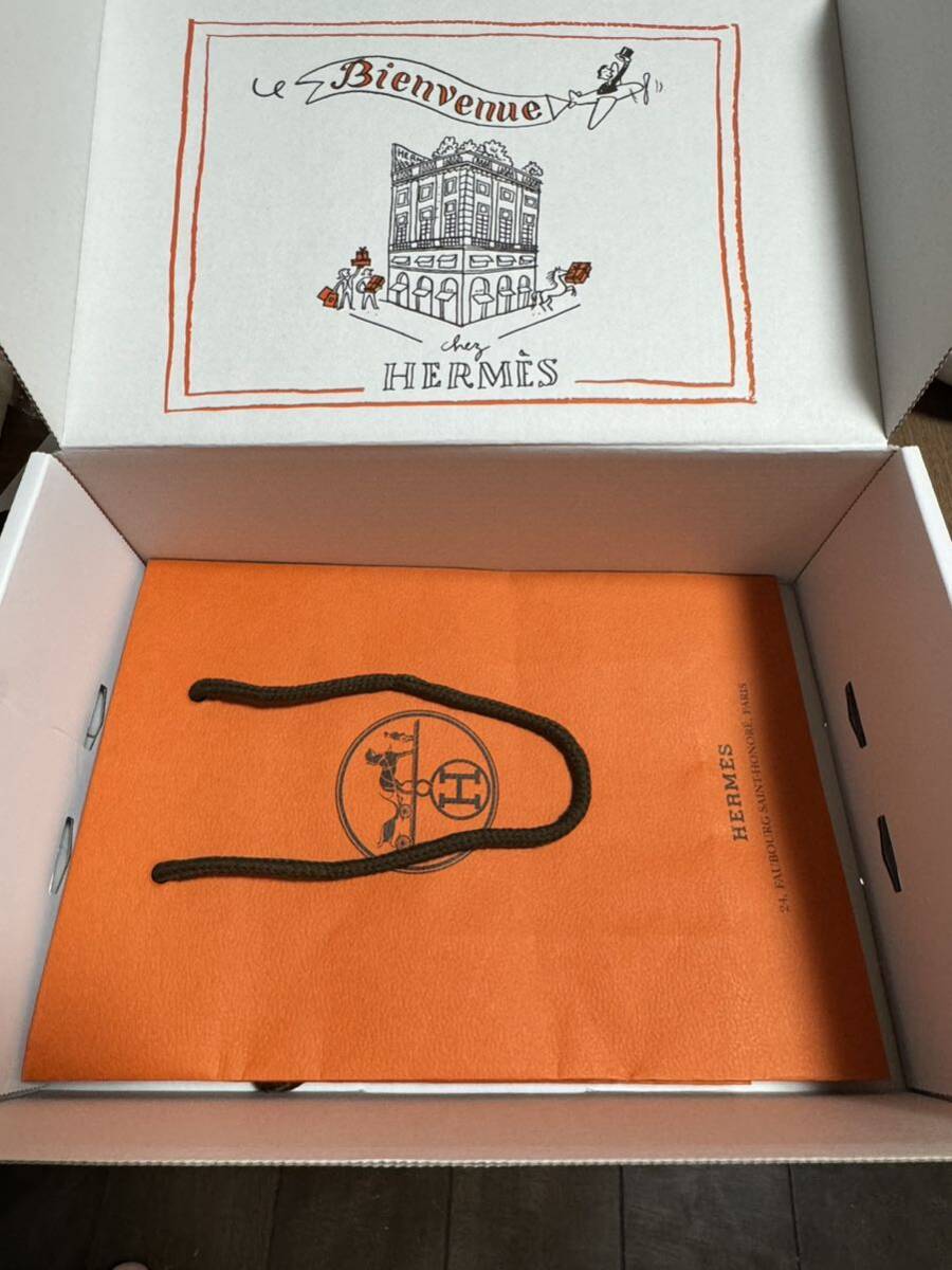 【レア】エルメス HERMES コインケース バスティア マグノリア 2024.4購入 完全未開封新品 プレゼント仕様 紙袋・メッセージカードつき_画像3