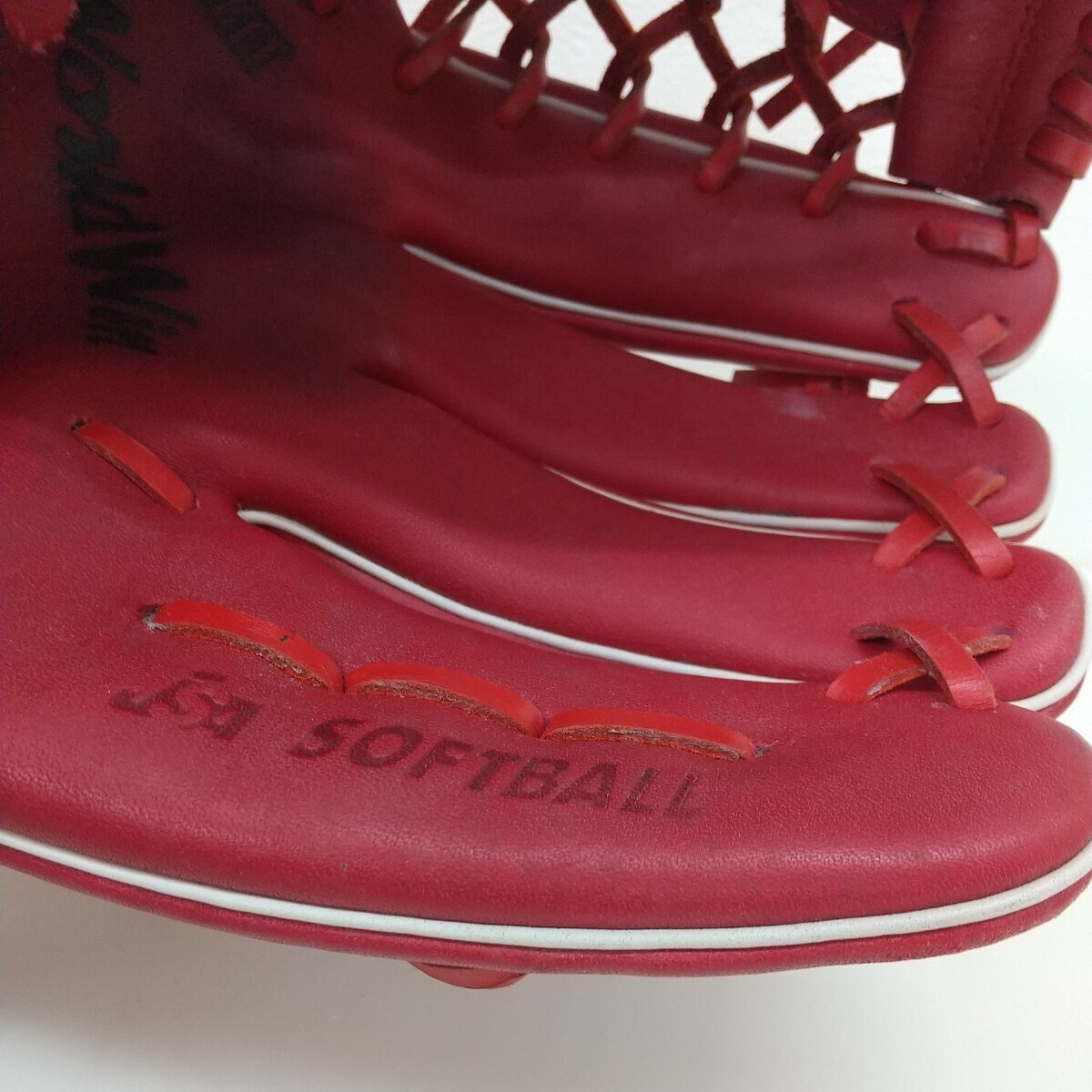 414　中古　野球用品　MIZUNO　ミズノ　軟式グローブ　SOFTBALL　右投げ用　Laceless　PAT.294773　大人用　赤　記名あり_画像6