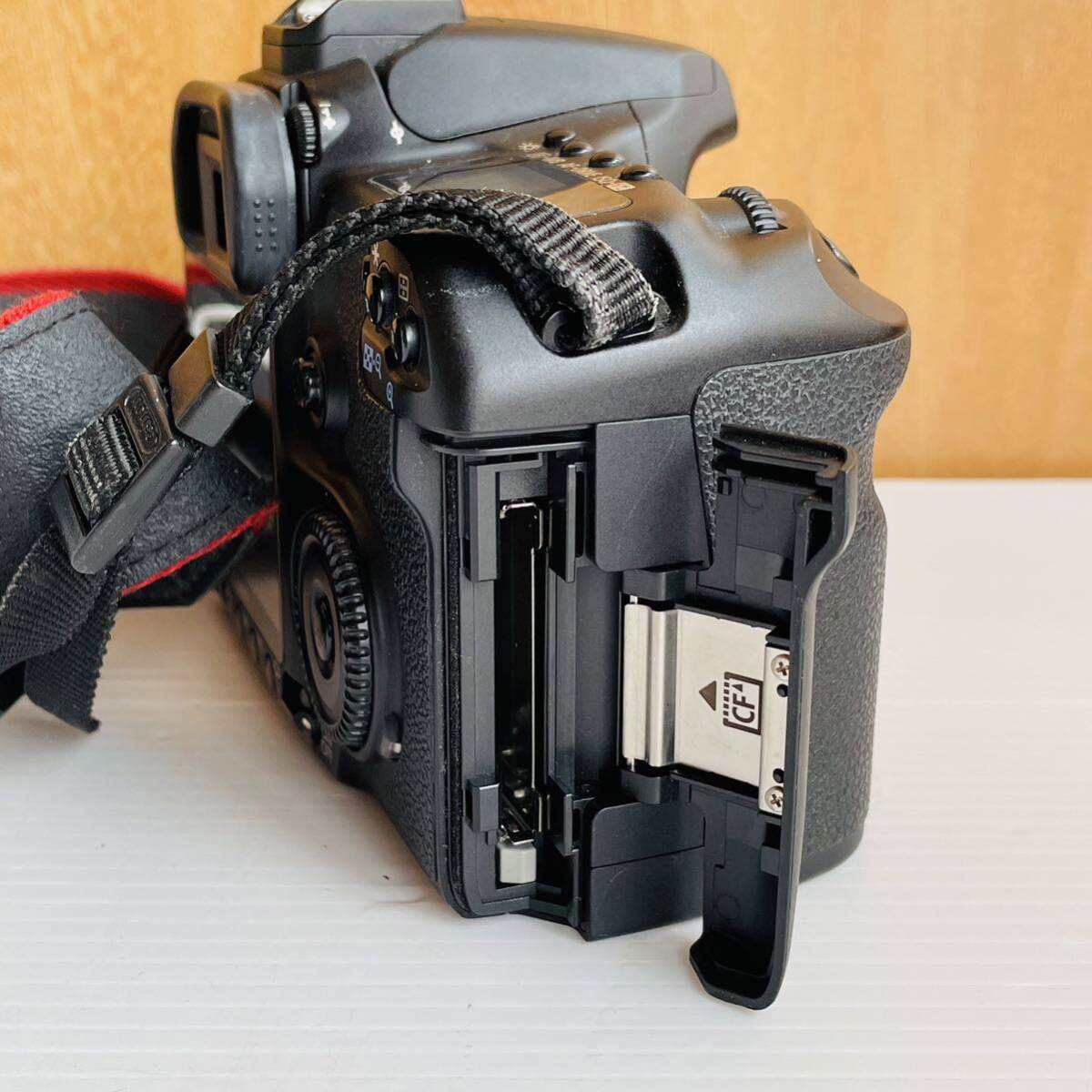 Canon EOS 40D #0328 キヤノン デジタルカメラ 動作未確認 ジャンク の画像5