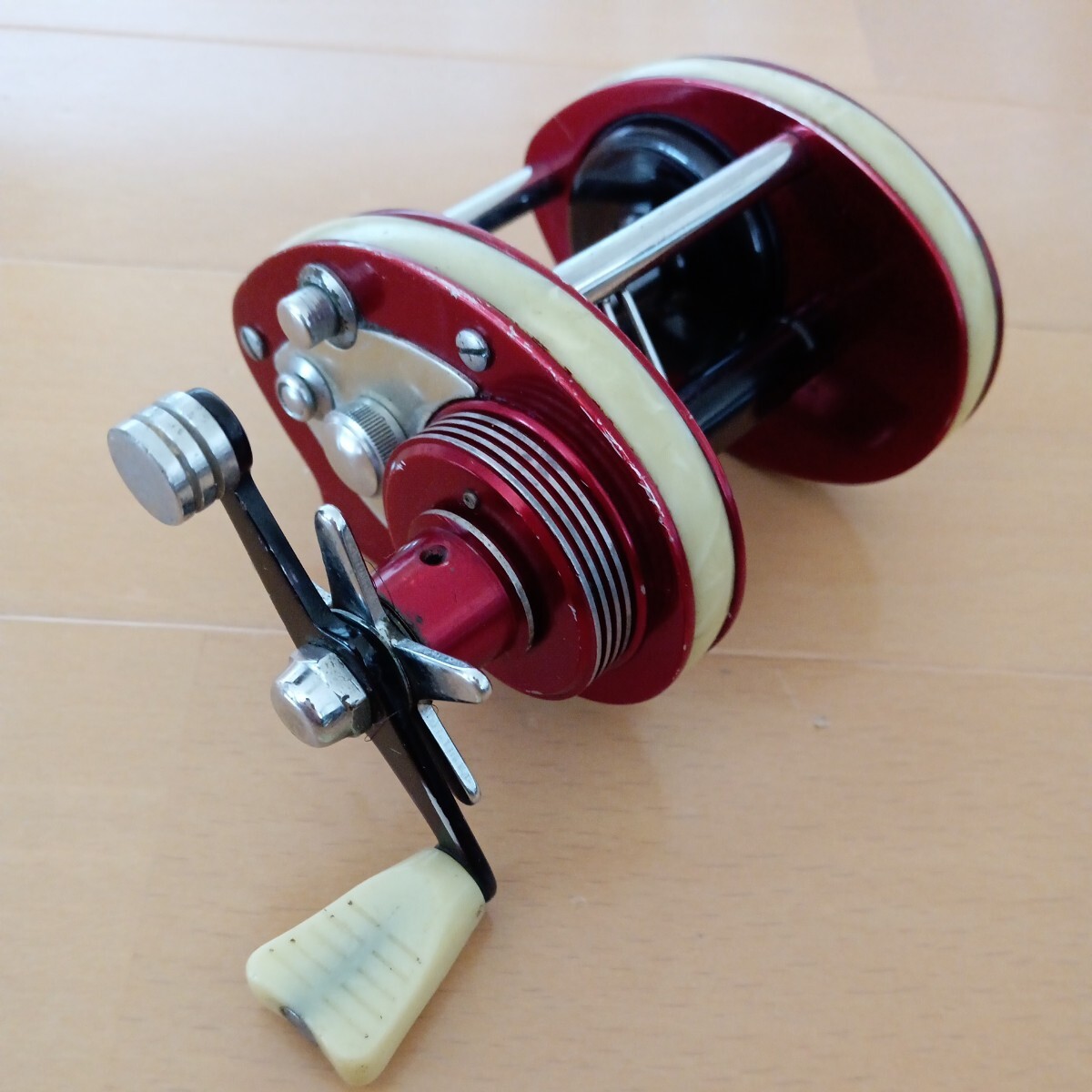 9450円 J.A COXE インベーダー26 INVADER 26 ABU オールドリール 9450円 J.A COXE インベーダー26 INVADER 26 ABU オールドリール