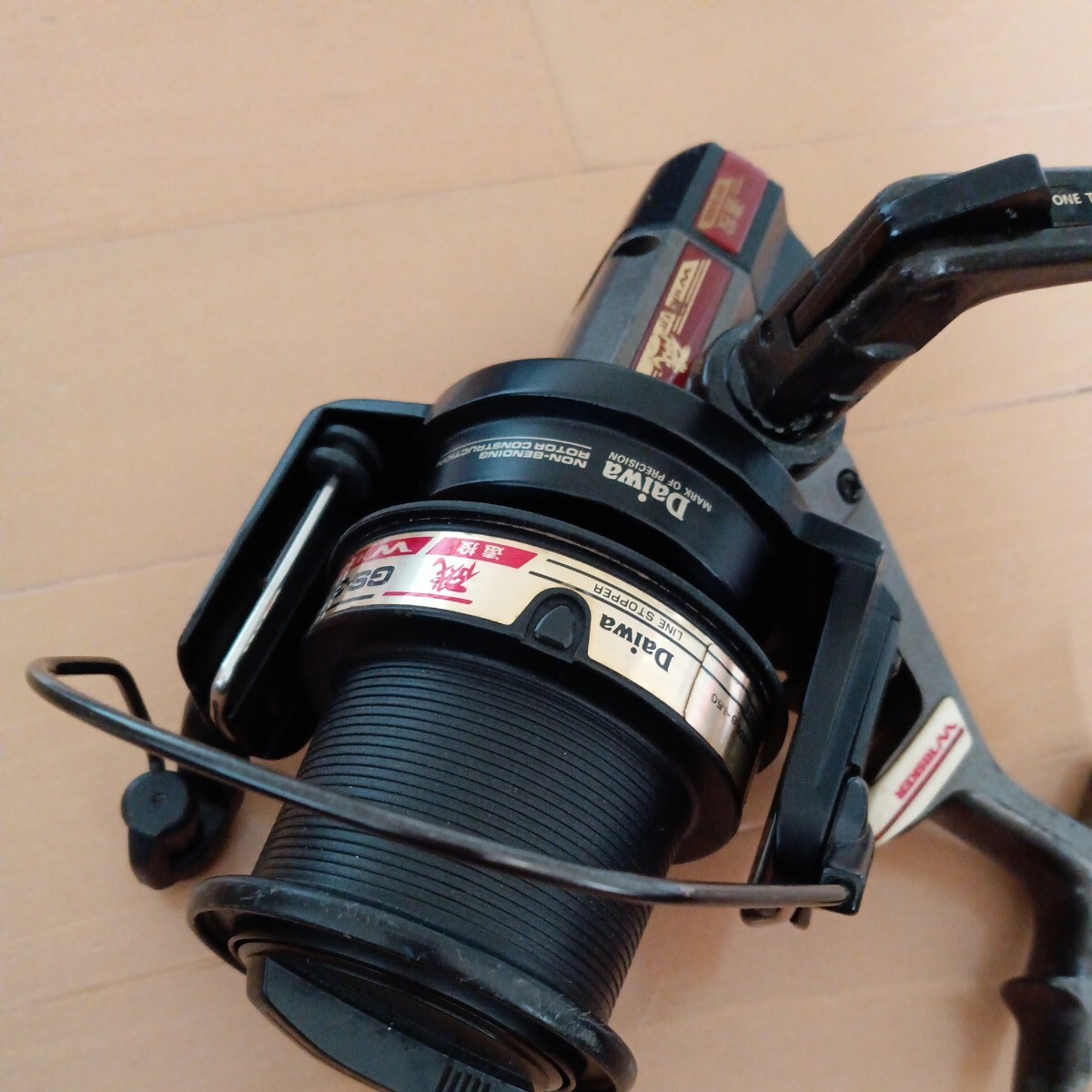 ダイワ ウィスカー 磯 遠投 GS-3000 WHISKER 【2224 ダイワ ウィスカー 磯 遠投 GS-3000 WHISKER 【2224
