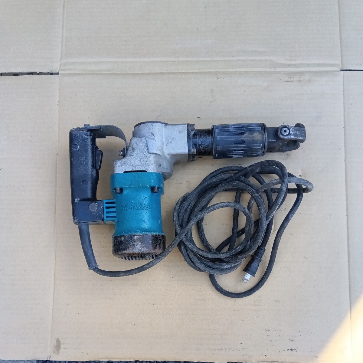 大特価！！！　★即決13900円★　HM0810　マキタ　MAKITA　電動ハンマー　ハンマ_画像8