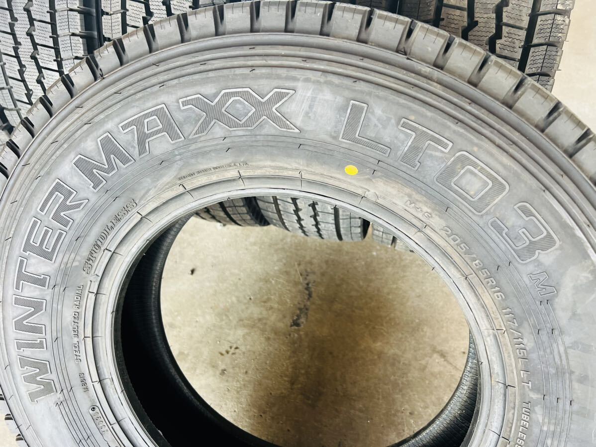 205/85R16 117/115L LT DUNLOP WINTERMAXX LT03 スタッドレス トラック用タイヤ バリ山 6本セット (LA2)_画像7