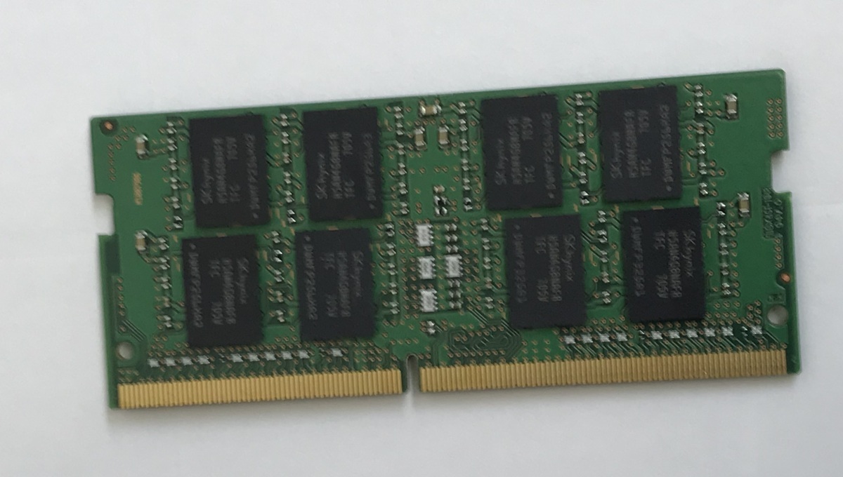 SK HYNIX PC4-2133P-SE0-11 8GB DDR4 ノートパソコン用メモリ PC4-17000 8GB 260ピン PC4-2133P 8GB DDR4 LAPTOP RAMの画像2
