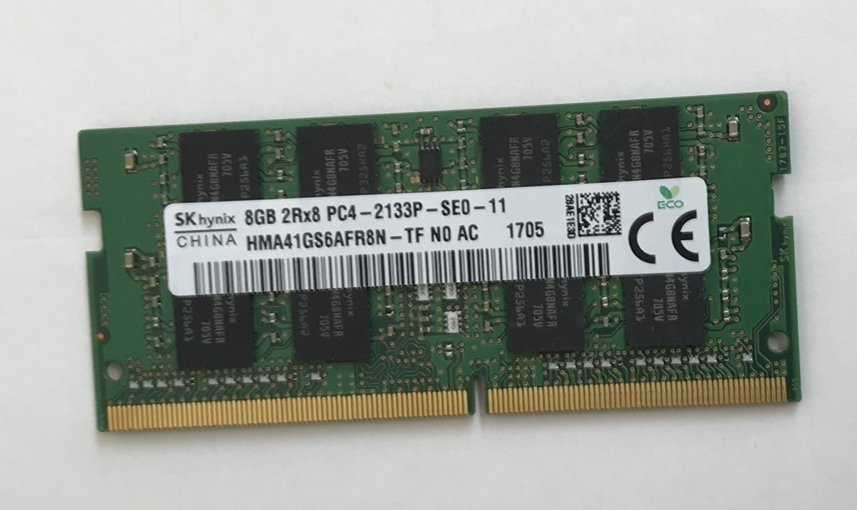 SK HYNIX PC4-2133P-SE0-11 8GB DDR4 ノートパソコン用メモリ PC4-17000 8GB 260ピン PC4-2133P 8GB DDR4 LAPTOP RAMの画像1