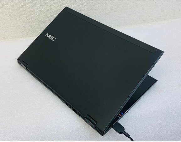 NEC LAVIE DIRECT PC-GN246Y3A4 i7第5世代 i7-5500U メモリ8GB NEC ノートパソコン ジャンク品 現状品の画像3