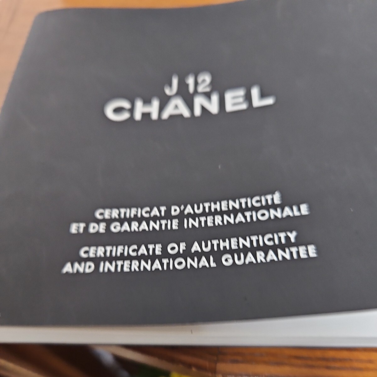 CHANELレディースウォッチJ12です。10年位前のモデルです。電池式完動品。故障はしていません。の画像4