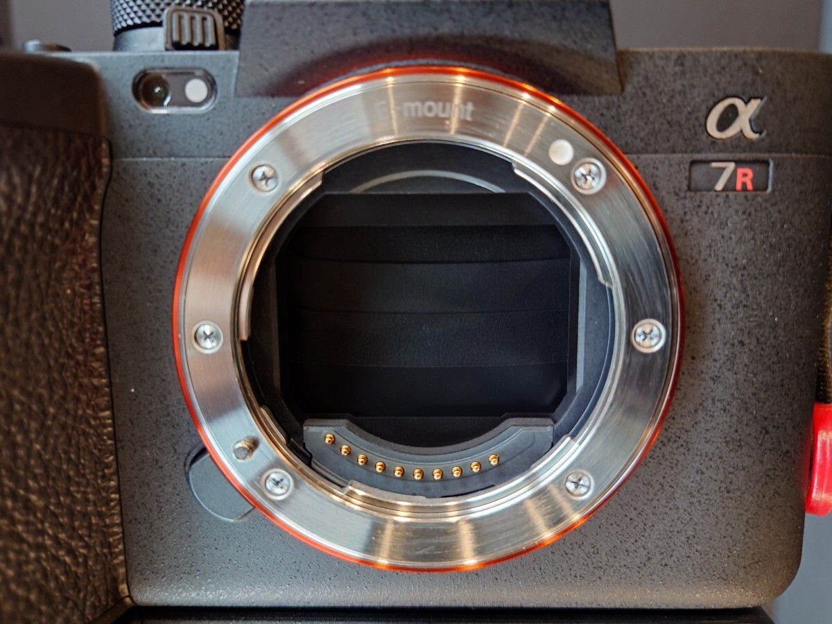 100000円 ☆ SONY α7RV ILCE-7RM5 ボディ+◯◯ 超美品!保証書 100000円 ☆ SONY α7RV ILCE-7RM5 ボディ+◯◯ 超美品!保証書