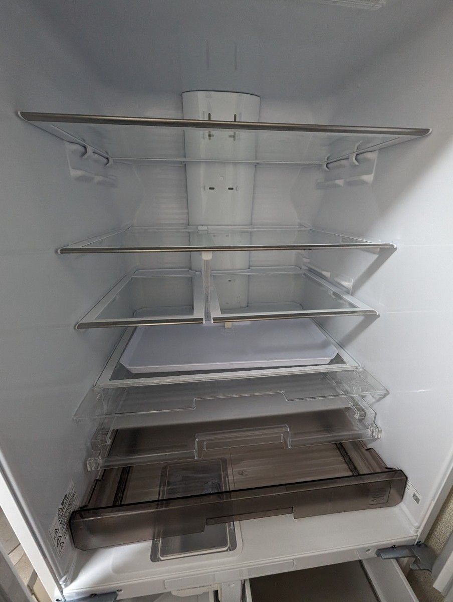 ころた様専用 送料無料 《三菱冷蔵庫 MR-WZ55H-W》大容量 ころた様専用 送料無料 《三菱冷蔵庫 MR-WZ55H-W》大容量