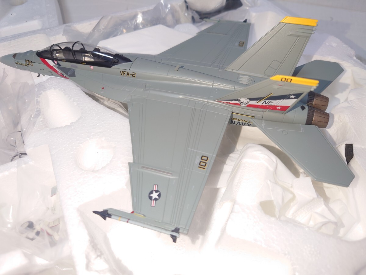 F/A-18F VFA-2「バウンティ・ハンターズ」 12年 NE100/#165916 1/72 [HA5122] ホビーマスター 戦闘機 HOBBYMASTER エフトイズ 戦闘機の画像5