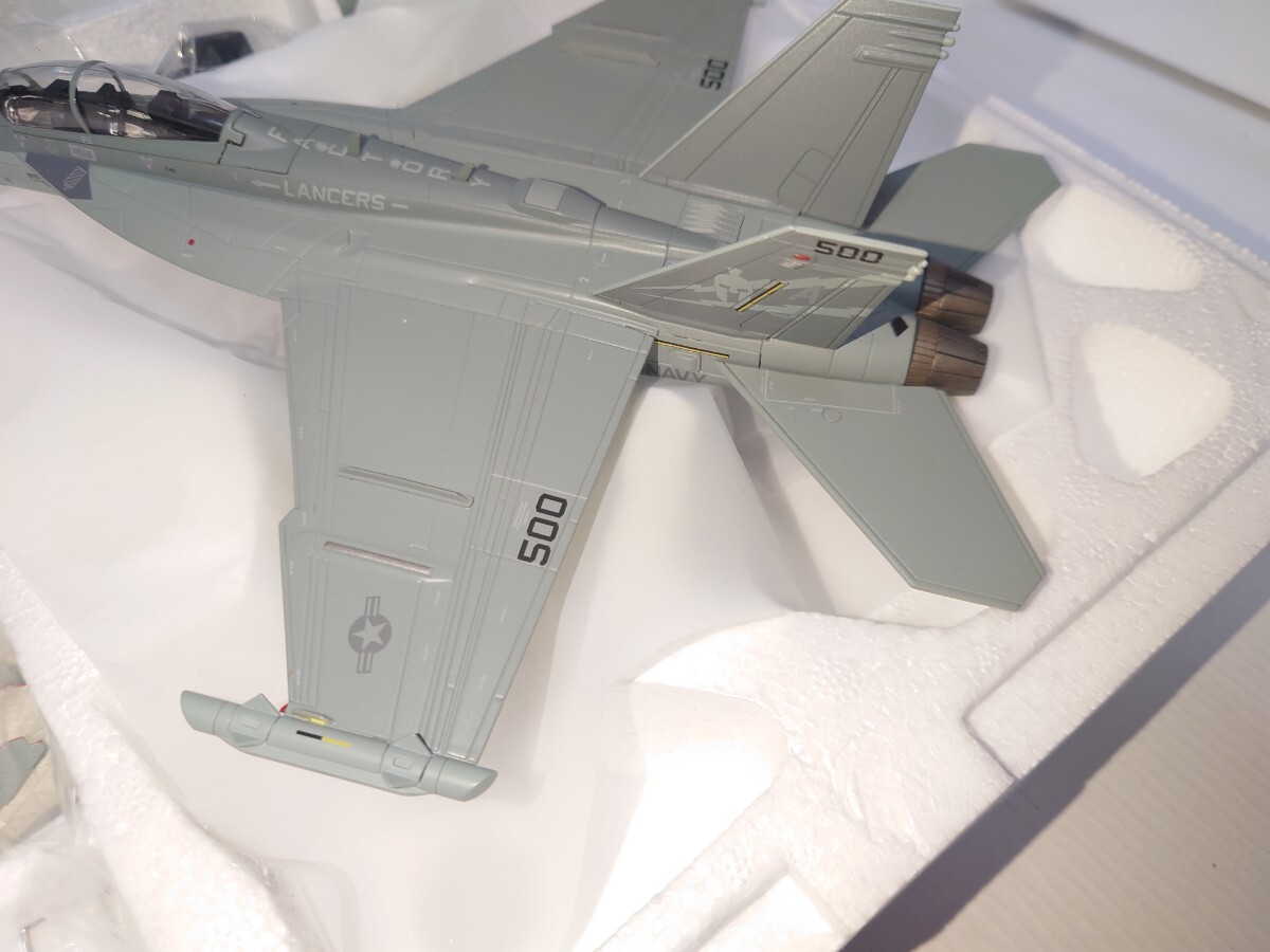 EA-18G VAQ-131 「ランサーズ」 生来の決意作戦 17年 AJ500/#168772 1/72 [HA5153] ホビーマスター 戦闘機 HOBBYMASTER エフトイズ の画像5