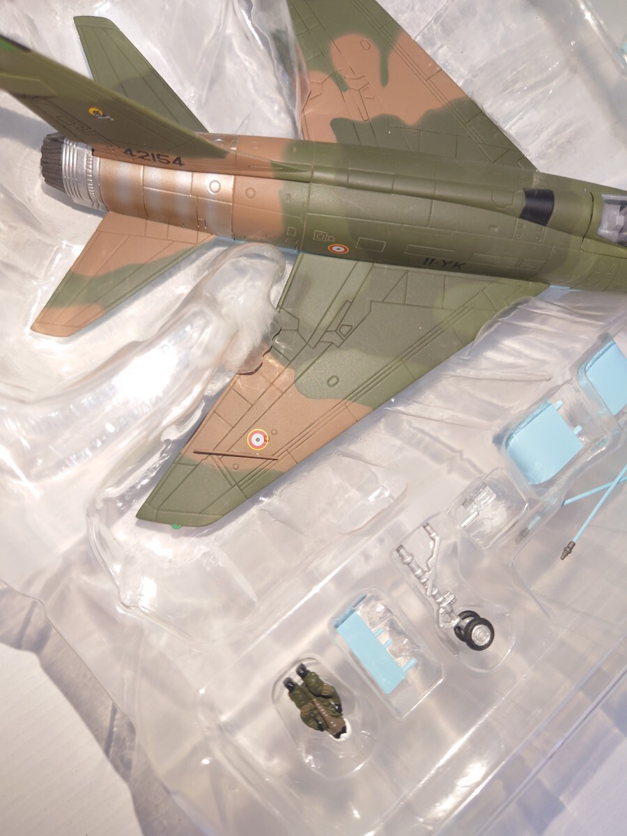 1:72 HA2106 F-100D スーパーセイバー フランス空軍 EC 4/11 Jホビーマスター 戦闘機 HOBBYMASTER エフトイズの画像4