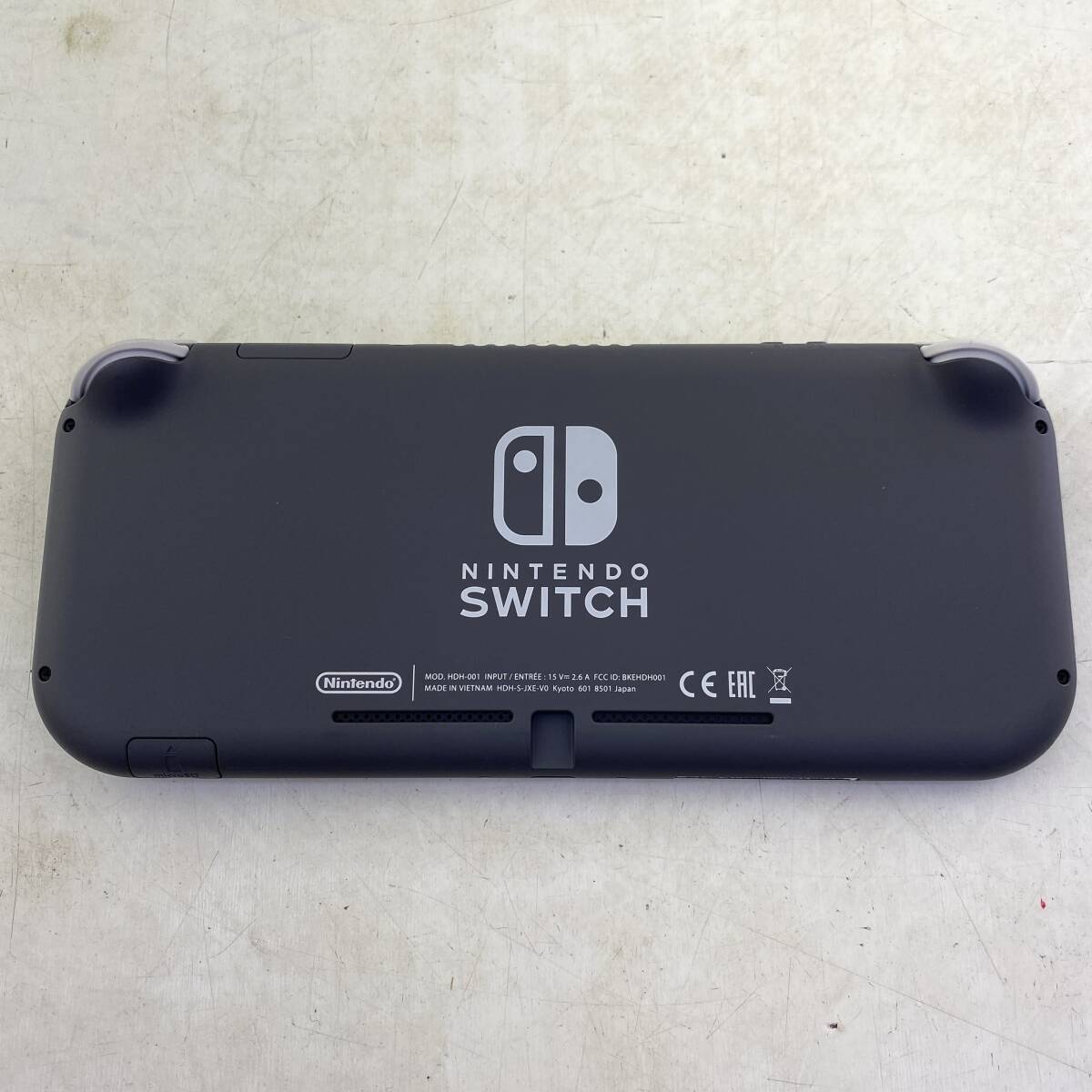 Nintendo Switch Lite ニンテンドー スイッチライト グレー 充電コード+セミハードケース+SD32GB_画像5