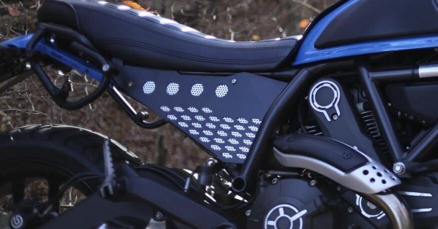  Ducati Scrambler side cover side panel 