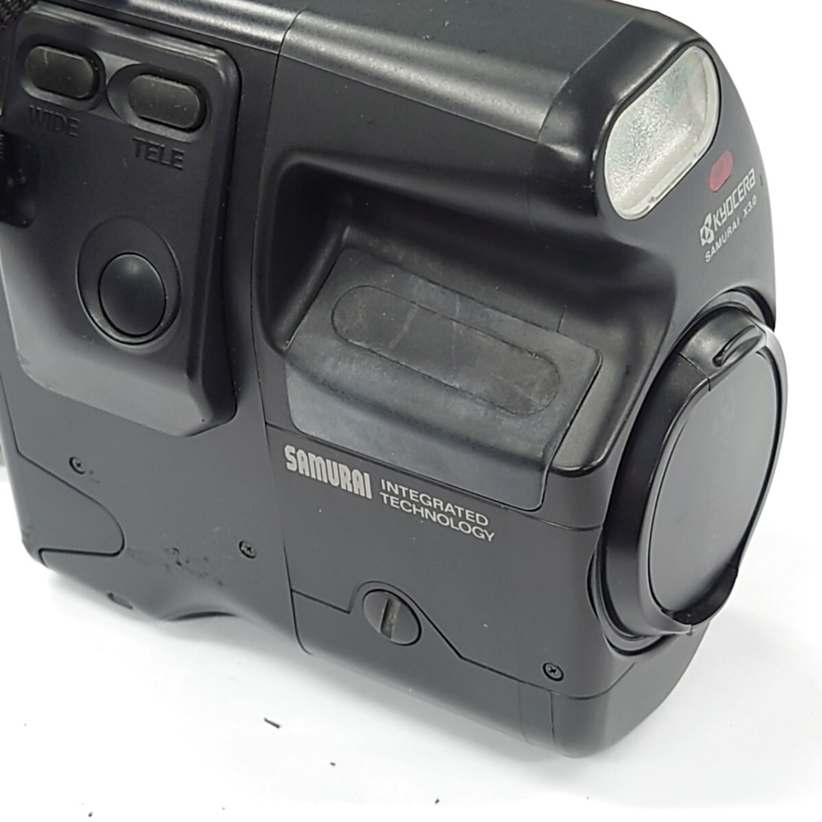 I804 フィルムカメラ KYOCERA SAMURAI ×3.0 AUTOMATIC FOCUSING KYOCERA ZOOM LENS f=25mm-75mm 1:3.5 -4.3 中古 ジャンク品 訳あり_画像9