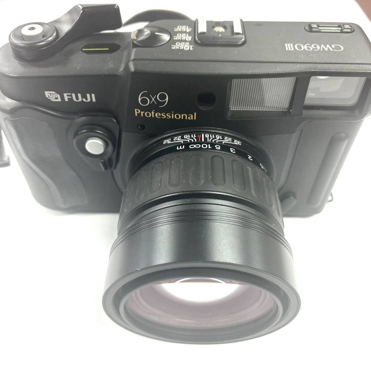 N386 フィルムカメラ FUJIFILM GW690III 6x9 Professional EBC FUJINON 1:3.5 f=90mm ジャンク品 中古 訳ありの画像2