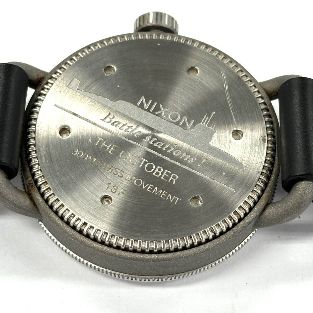 H2852 腕時計 NIXON ニクソン 300METERS SWISS MOVEMENT Battle stations! THE OCTOBER ジャンク品 中古 訳あり の画像5