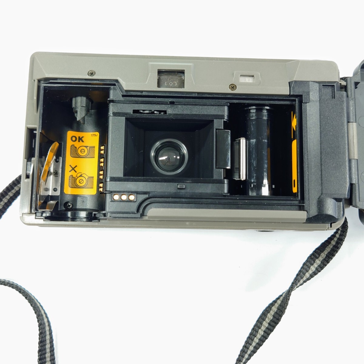 I929 カメラ フィルムカメラ CHINON AUTO 3001 CHINON LENS 1:1.8 f=35mm チノン multi focus 中古 ジャンク品 訳ありの画像5