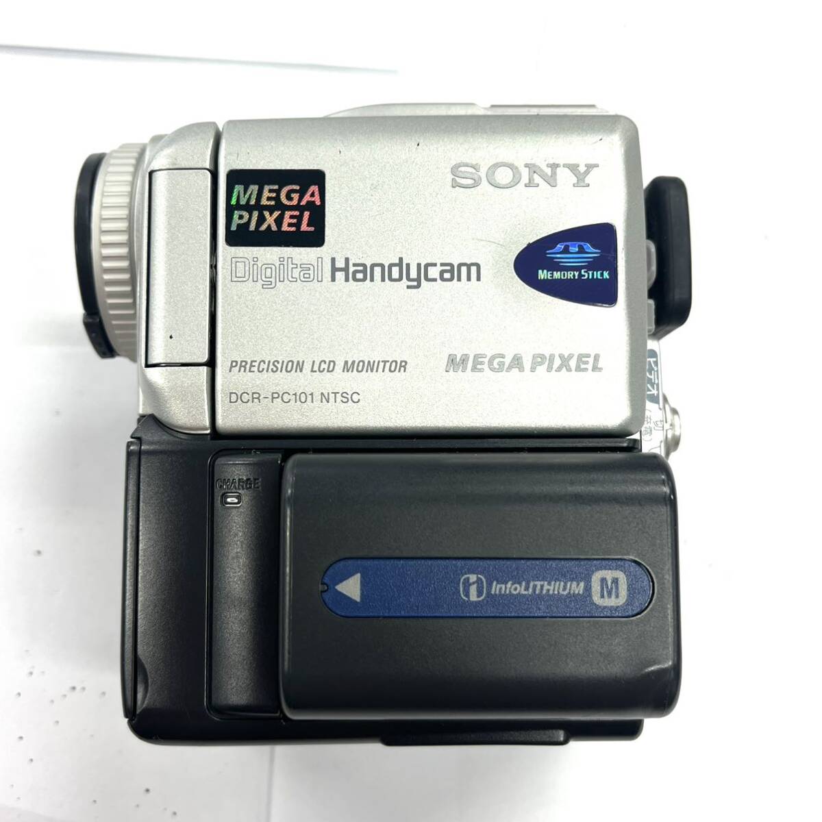 N408 デジタルビデオカメラ 付属品まとめ SONY ソニー ハンディカム MODEL.NO DCR-PC101 ジャンク品 中古 訳あり_画像2