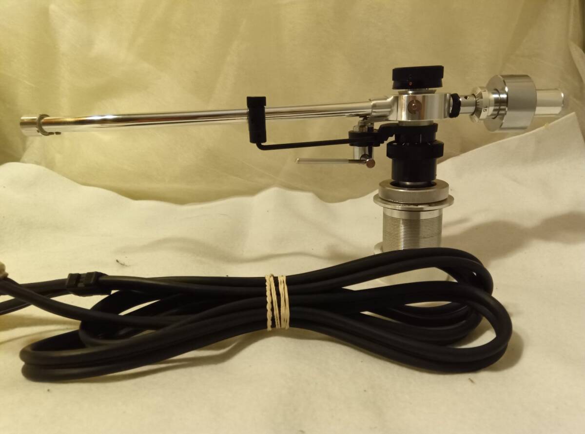 ■ VICTOR / UA-7082 ■ Long Tonearm for 16inch Turantable アームリフター&アームレスト一体型ロングアーム+フォノケーブル 通電OKの画像2