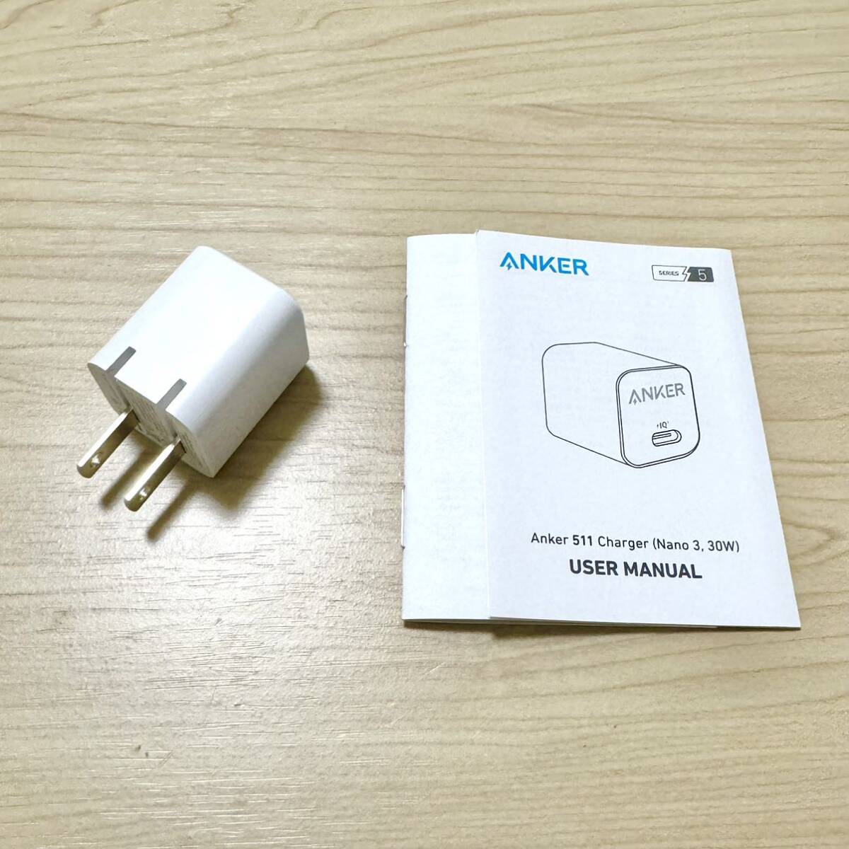 Anker 30W USB充電器 白 折り畳みプラグ AC アダプター_画像1