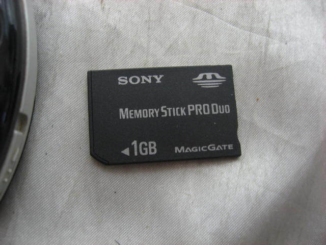 PSP プレイステーション・ポータブル ピアノ・ブラック PSP-2000 本体 ゲーム機 現状品の画像2