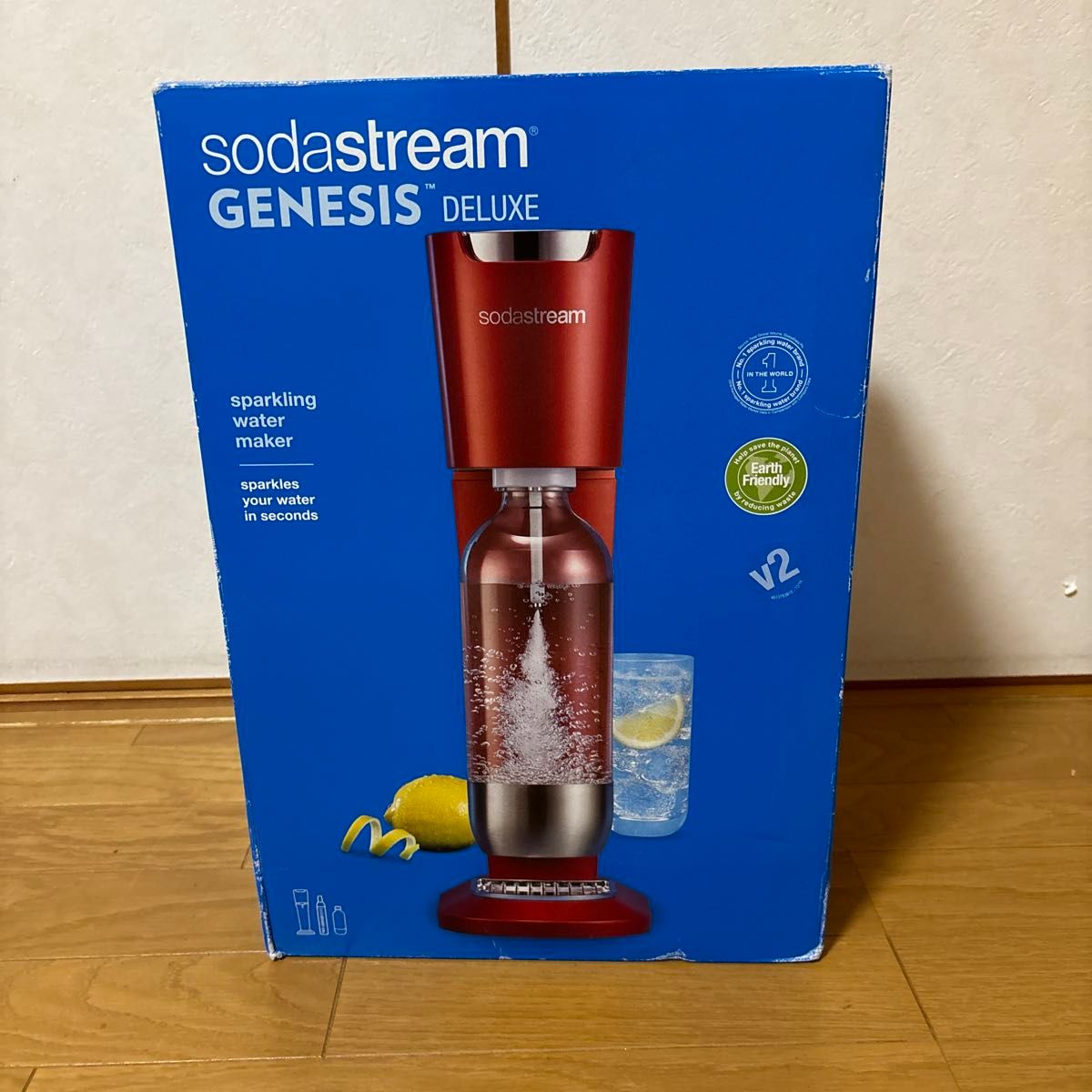 ソーダストリームsoda streamGENESIS V２　　　　　レッド炭酸水メーカー新品・未使用です。　　　　　　