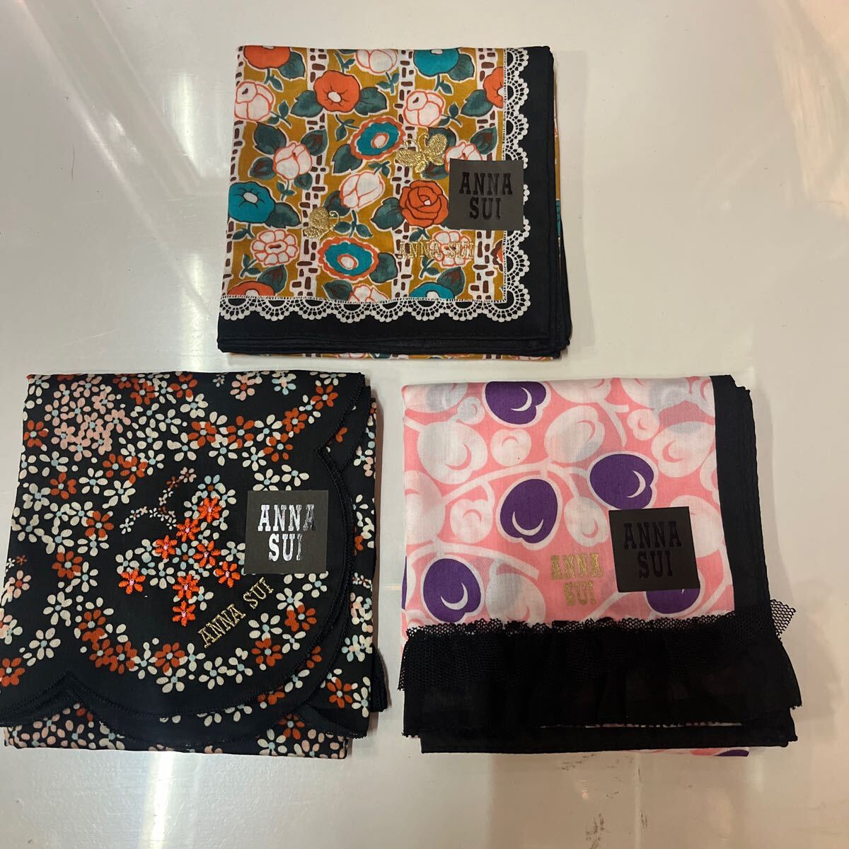 ◯ANNA SUI・アナスイ・ハンカチ3枚セット