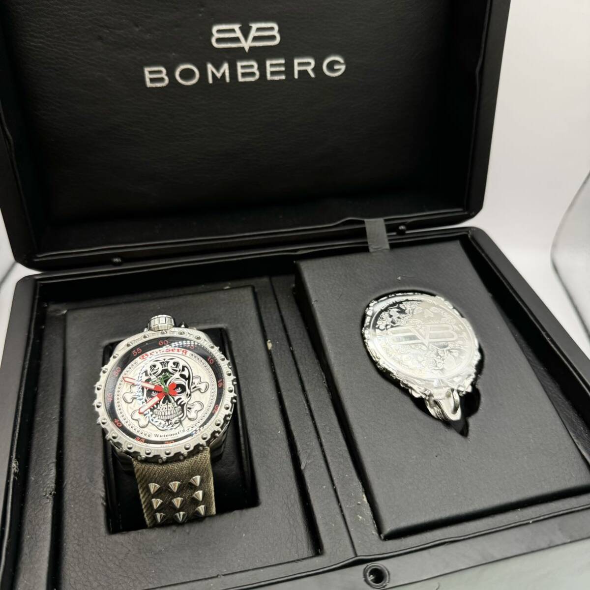 【究極の逸品】BOMBERG ボンバーグ ボルト68バダス 2way仕様 ポケットウォッチ スカル ドクロ BS45ASS LIMITED EDITION 世界500本限定 の画像1